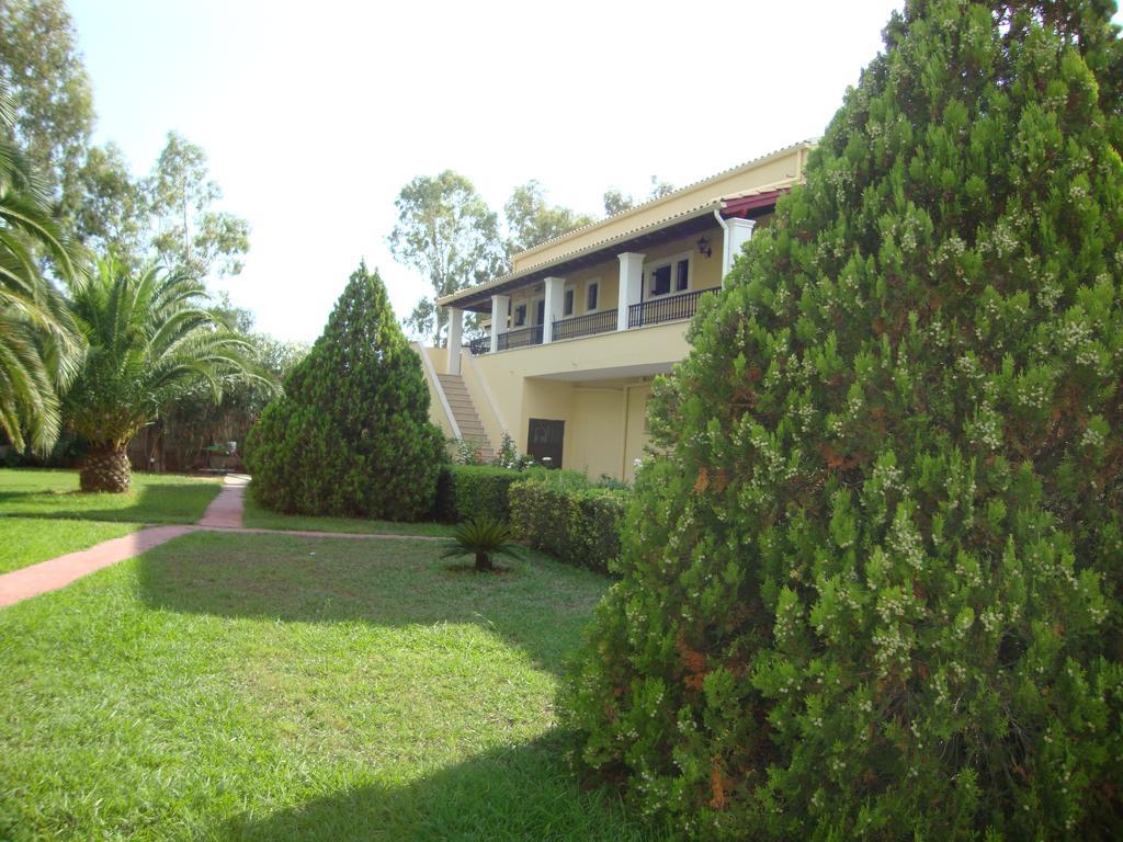 Marini Apartments Moraḯtika Exterior foto